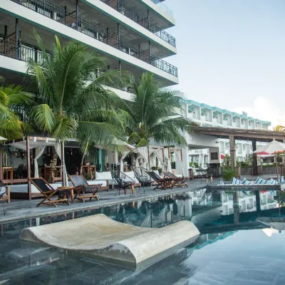Piscina Hotel B Unique Cozumel Piscina Hotel B Unique Cozumel