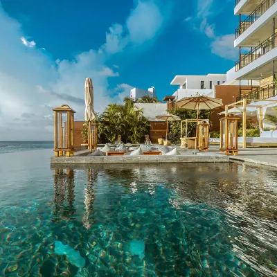 Piscina Hotel B Unique Cozumel Piscina Hotel B Unique Cozumel